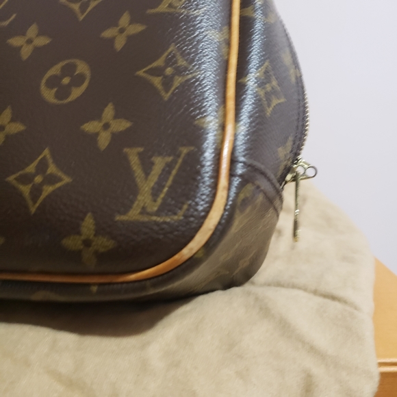 ❗SOLD❗ Authentic LV Trouville - Picture 11 of 15